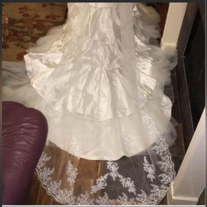 Ivory Lace Cathedral Wedding Veil